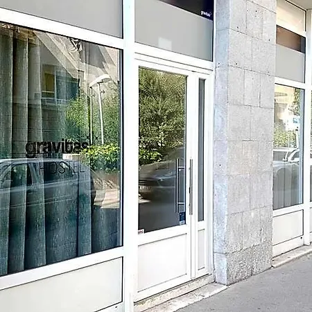 Hostel Gravitas Σπλιτ