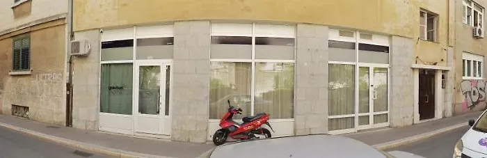 Gravitas Hostel Split